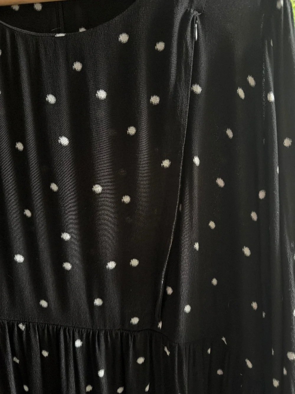 Seraphine Black Maternity Dress - Picture 4 of 5